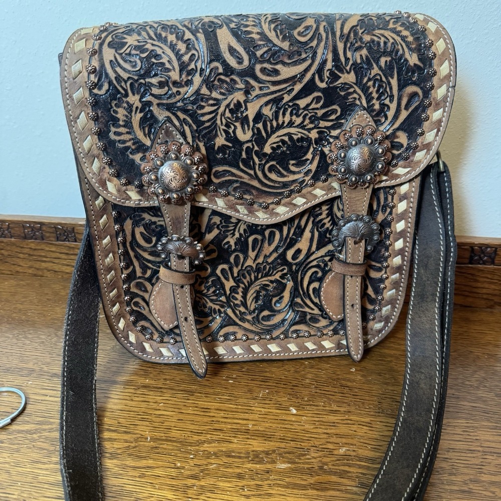 Blazin Roxx? Concealed Carry Crossbody Purse Floral   Never Used